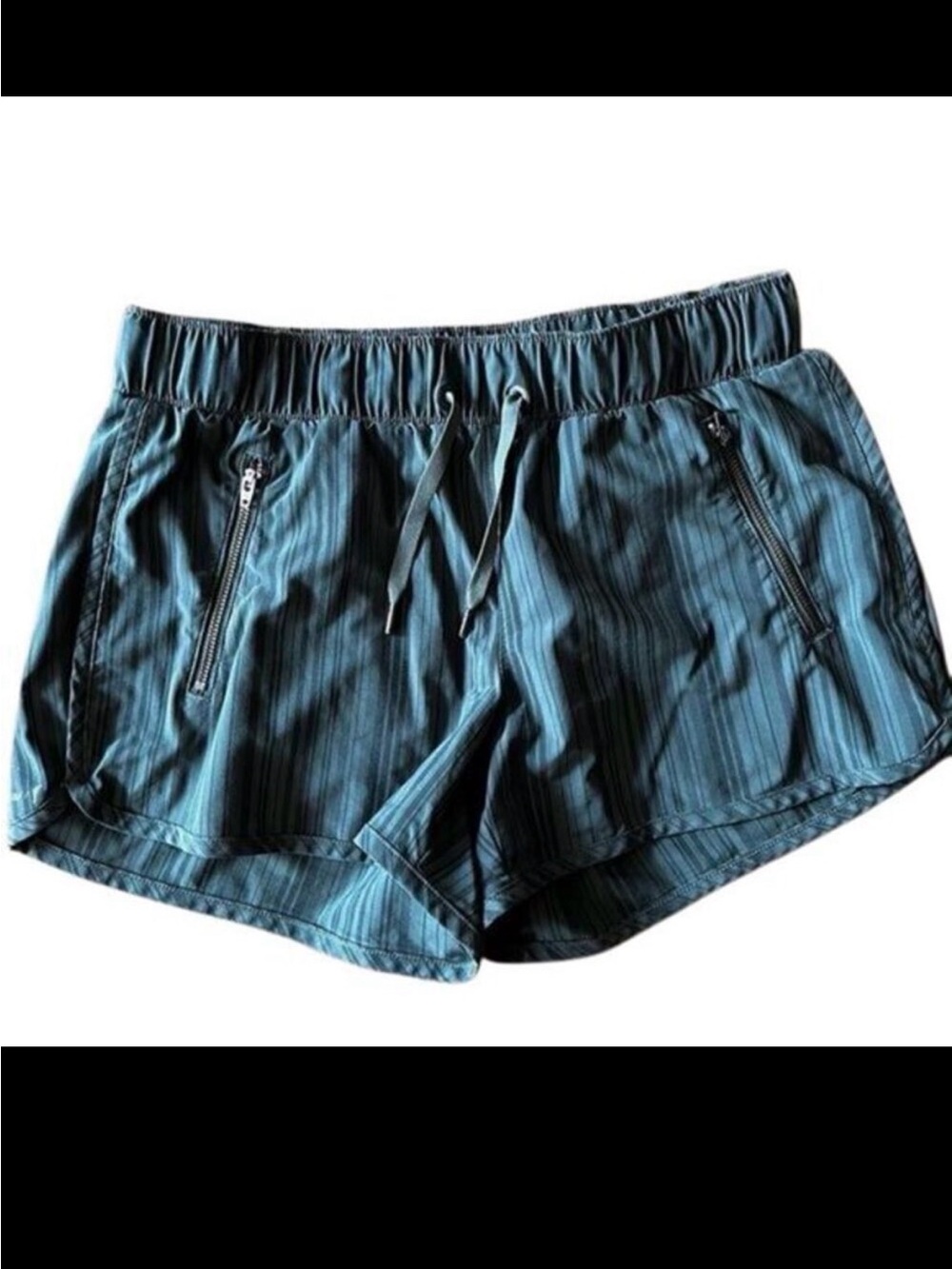 ATHLETA Perfect STRIPE SWAY Subtle Stripe Shorts ZIP Pocket